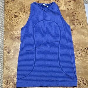 Lululemon blue tank